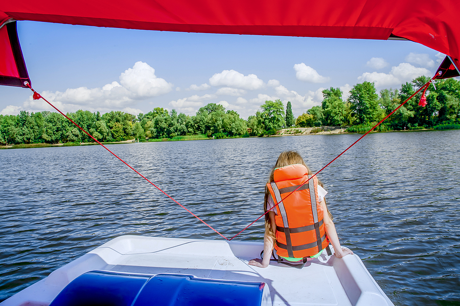 Staying Safe While Boating - Avoid These Common Injuries - Sand Law LLC - Minnesota Boating and Swimming Injury Attorneys